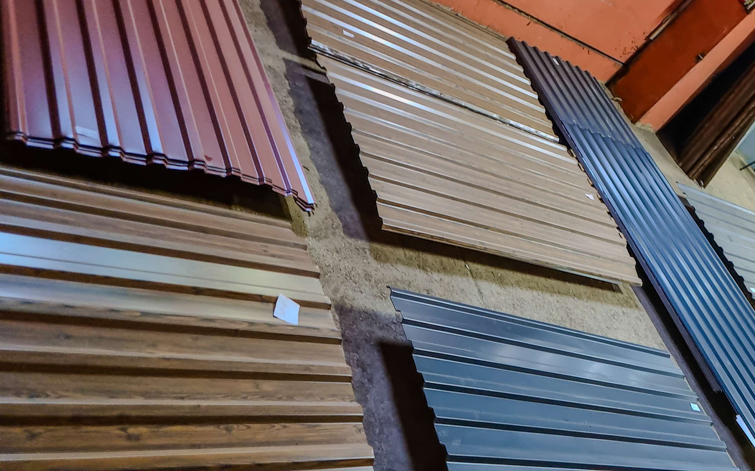 Színes trapézlemez minták