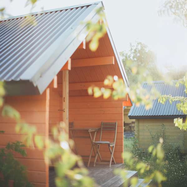 Kisház trapézlemez tetővel